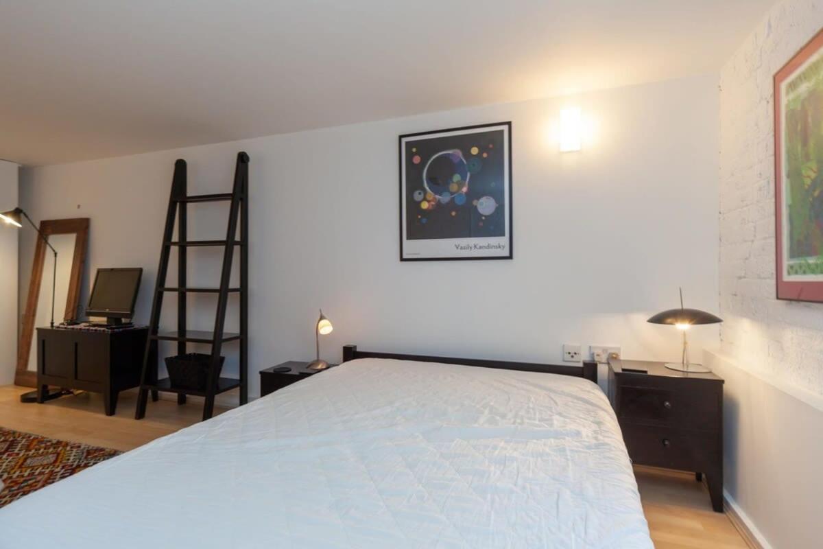 Charming 1 Bedroom Apartment In Old School House London Exterior foto