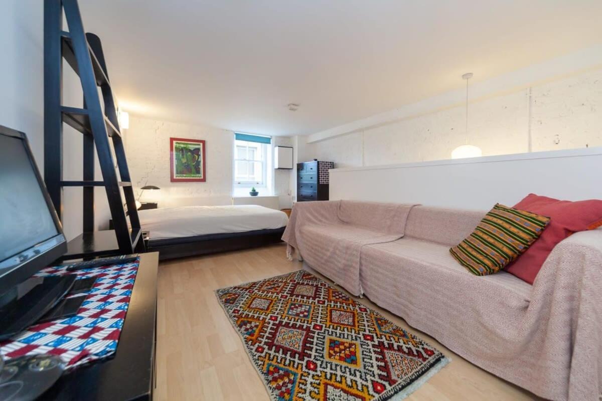 Charming 1 Bedroom Apartment In Old School House London Exterior foto